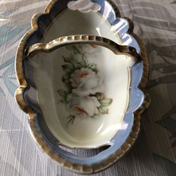 Vtg Germany Relish/Candy Dish With Handle And Gold Trim