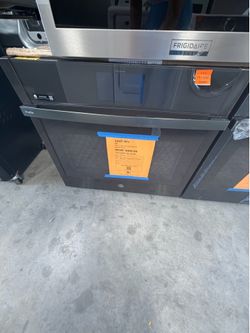 Ge oven 30” black stainless NEW