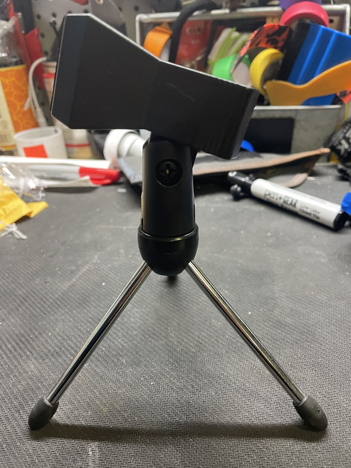 Tripod microphone stand