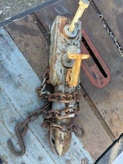 Trailer HLT And Chain