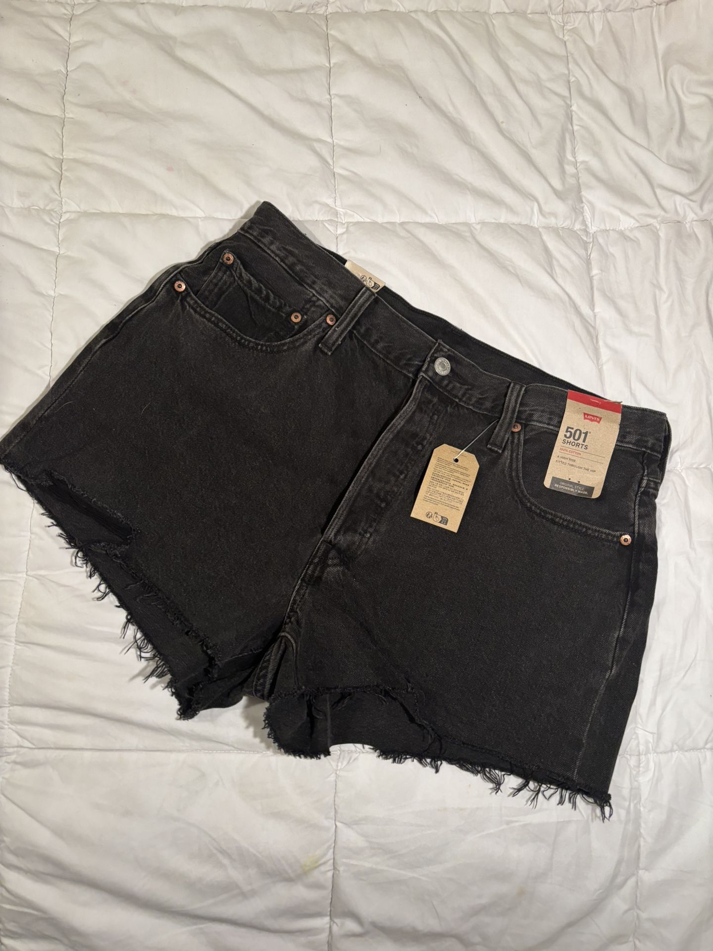 Women’s Levi Shorts