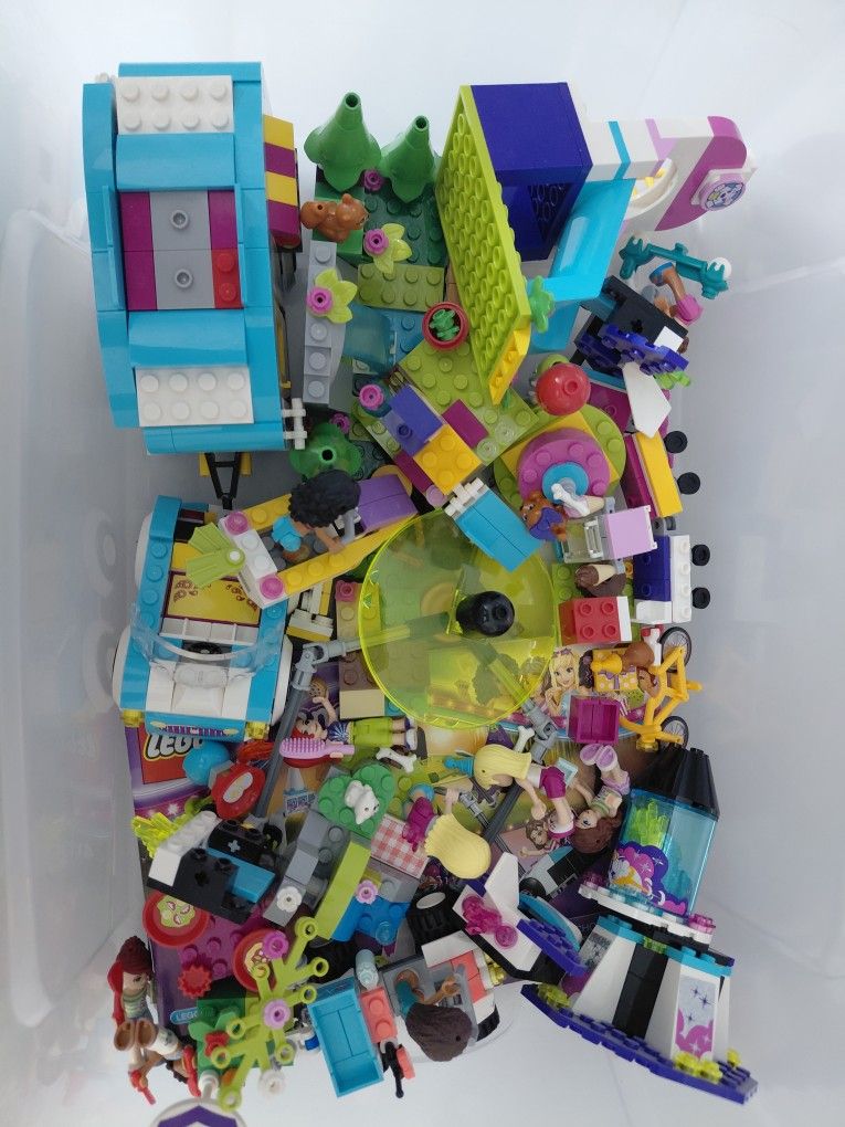 Lego Friends 7 Sets w/ instructions