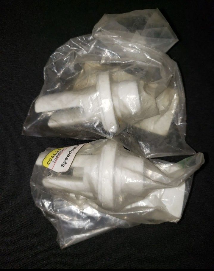 62 16 1 369 905 Speedometer Transmitter(s) For 1(contact info removed) BMW 3/5/7 Series