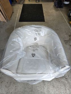 Contemporary swivel barrel chair w/skirt