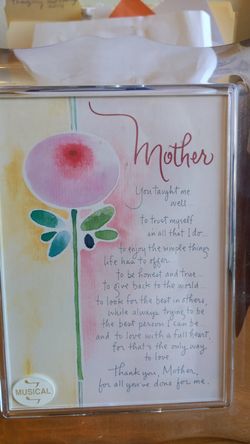 Mother's Picture with Music box