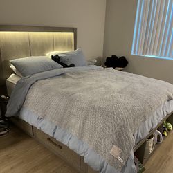 Ashley’s Furniture Queen Size Bed With Mattress 