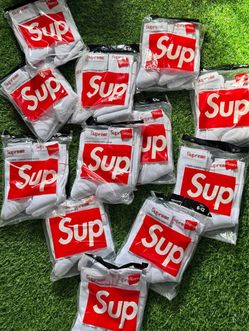 Supreme Socks