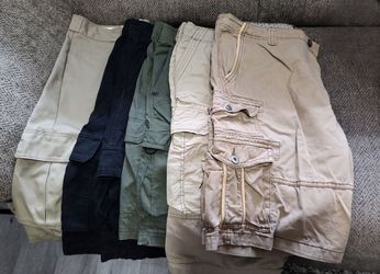 5 Pairs of Men's Cargo Shorts