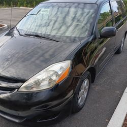 2008 Toyota Sienna