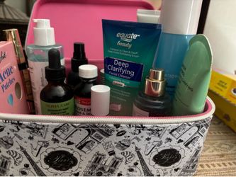💖 Skin care / makeup products ✨ WITH bag