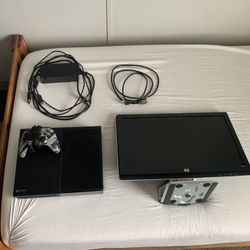 Xbox One W/ Extras 