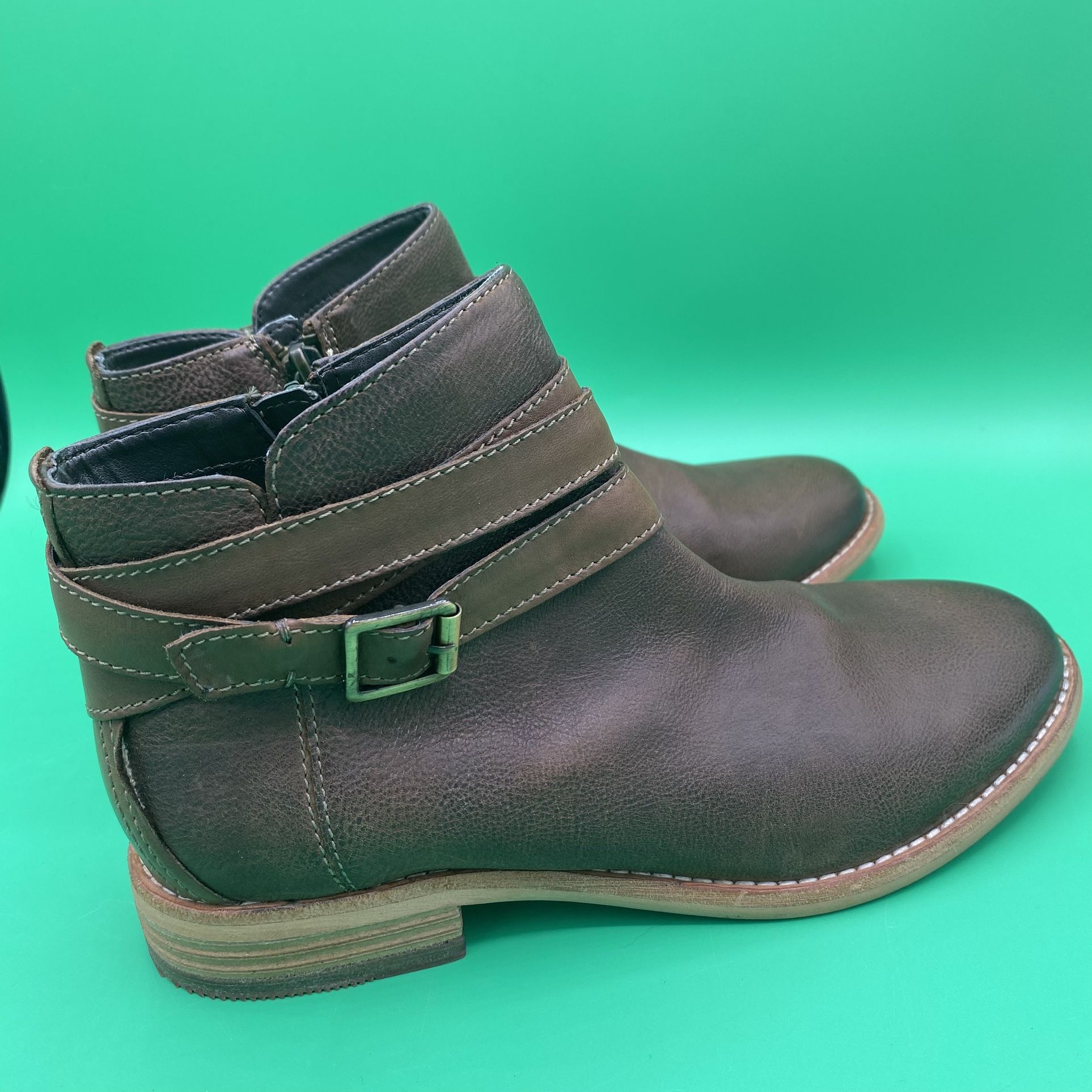 Clarks Maypearl Edie Ankle Boots Womens Size 7M Brown Leather Zip Up Shoes Clean