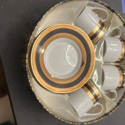 Set of 4 Cup/saucer Porcelain 