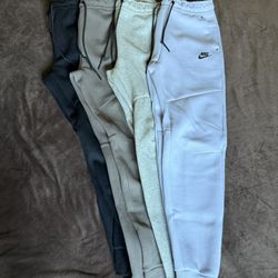 Nike Tech Fleece Joggers