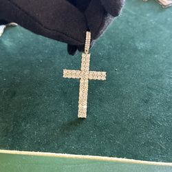 Big Diamond Cross Pendant 