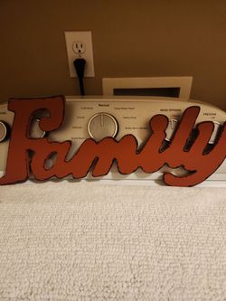 Family sign-red