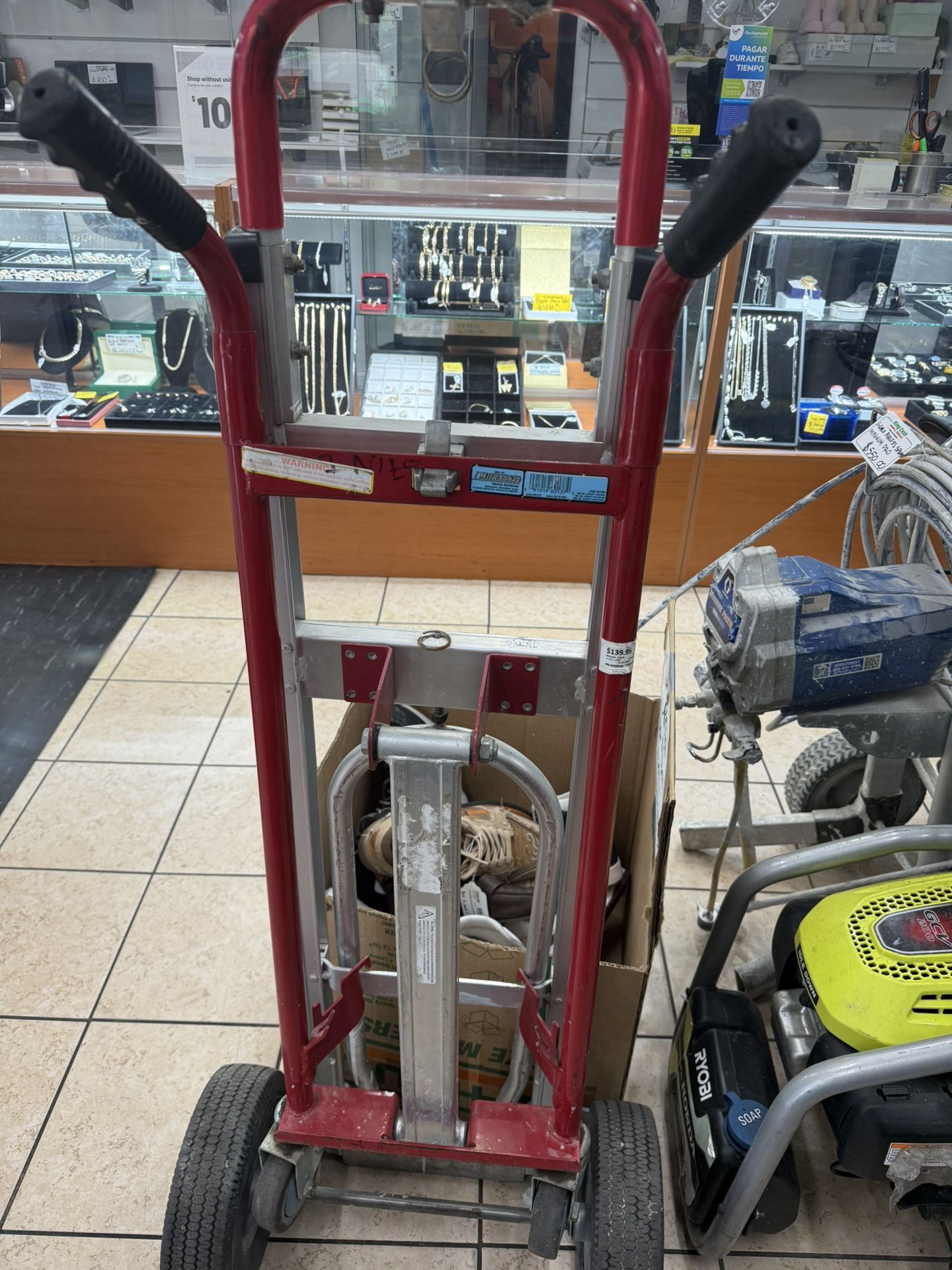 MILWAUKEE TOOLS DOLLY