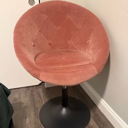 Pink Velvet Accent Chair - $40 (Pickup Only)