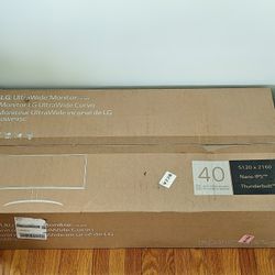 LG 40" 40WP95C UltraWide Monitor Curved IPS