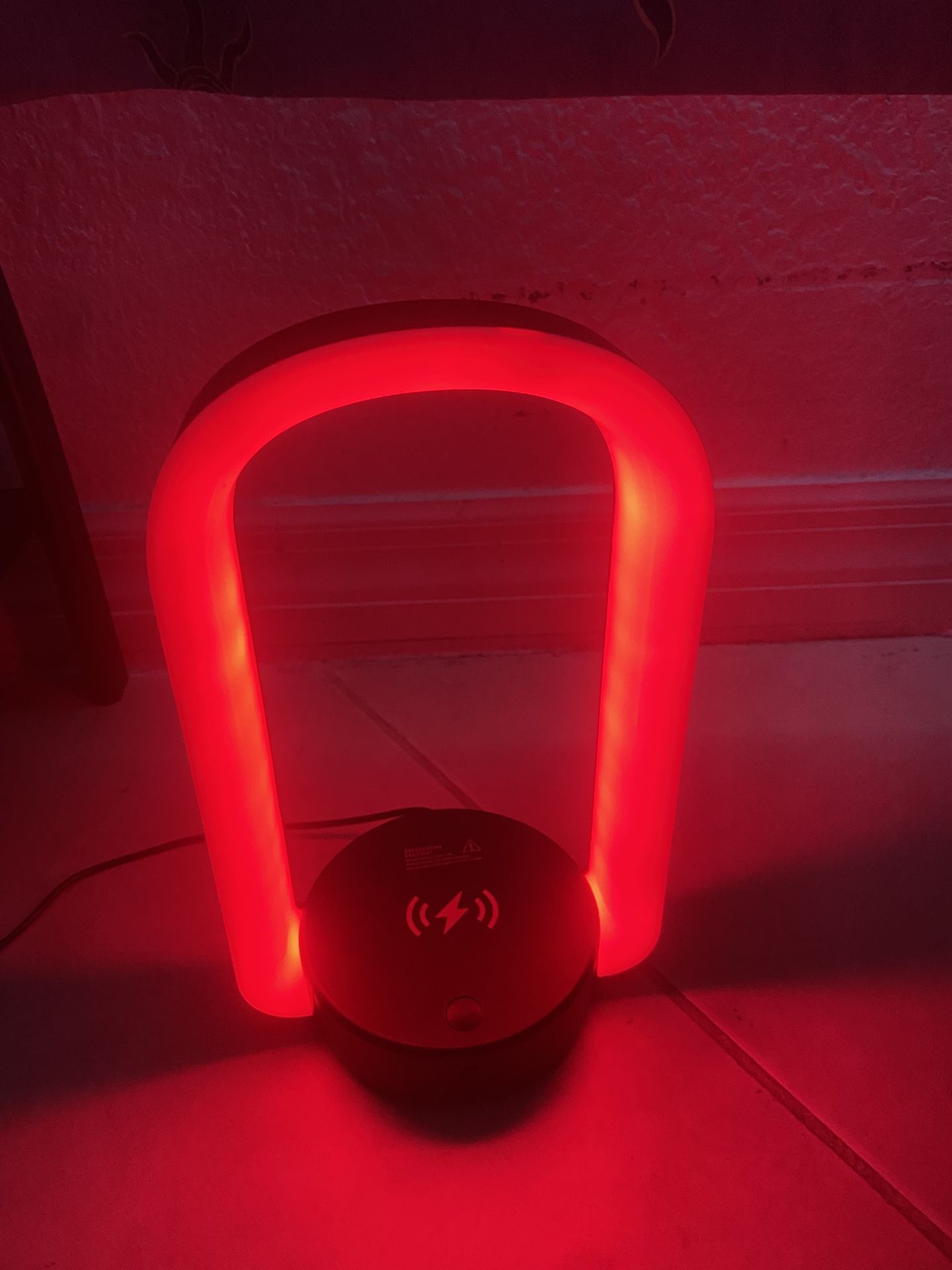 Light And Wireless charger