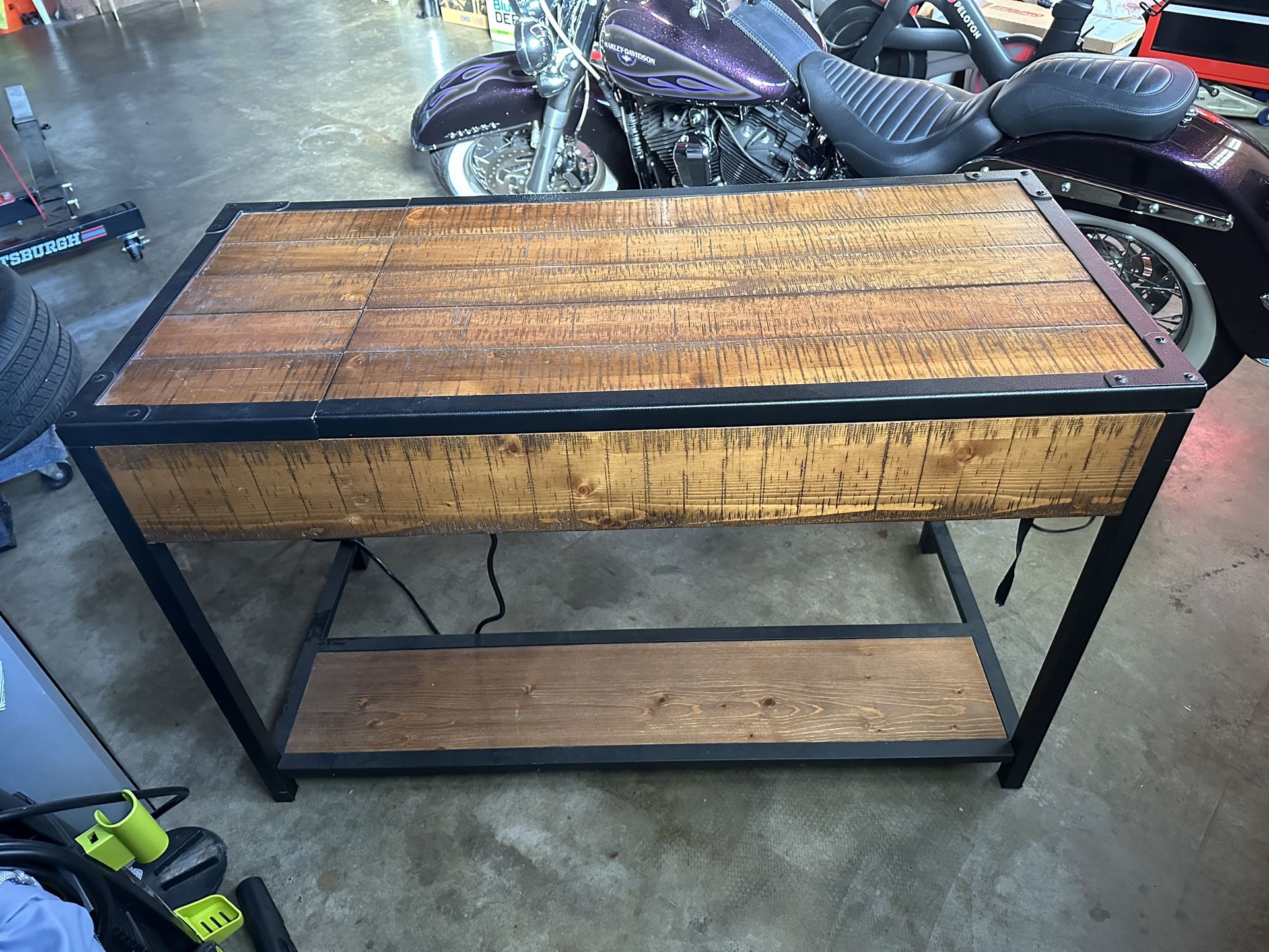Stand Up desk great condition
