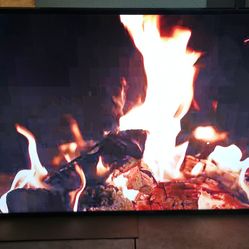 Samsung 55" Smart LED TV UN55KU6300 4K UHD Model UN55KU630DF