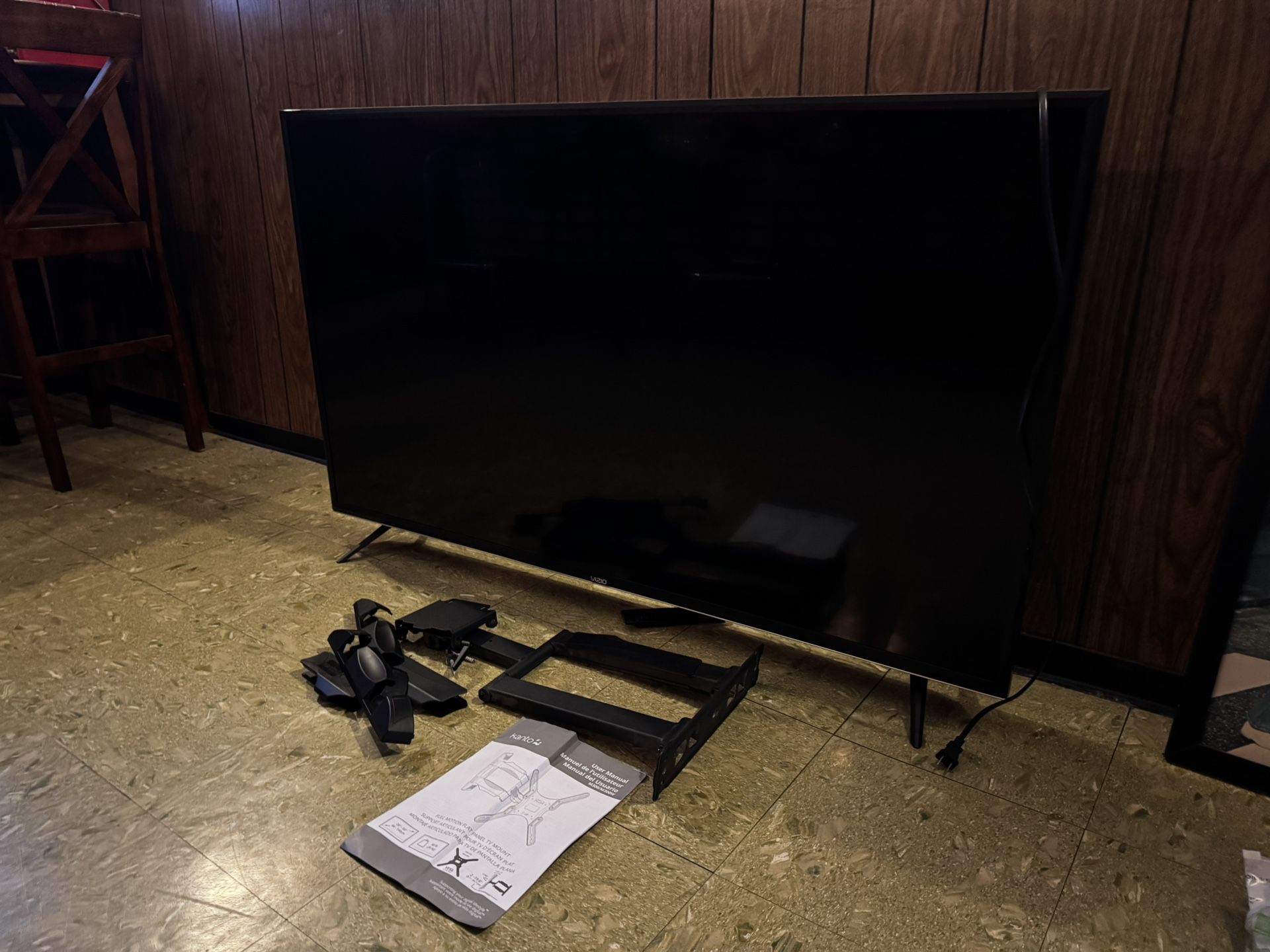 55 Inch Vizio TV And Wall Mount