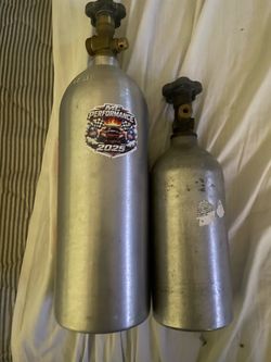 Welding tanks