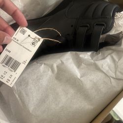 Reebok brand new sneakers