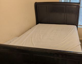Queen Size Bed With Box Spring & Mattress
