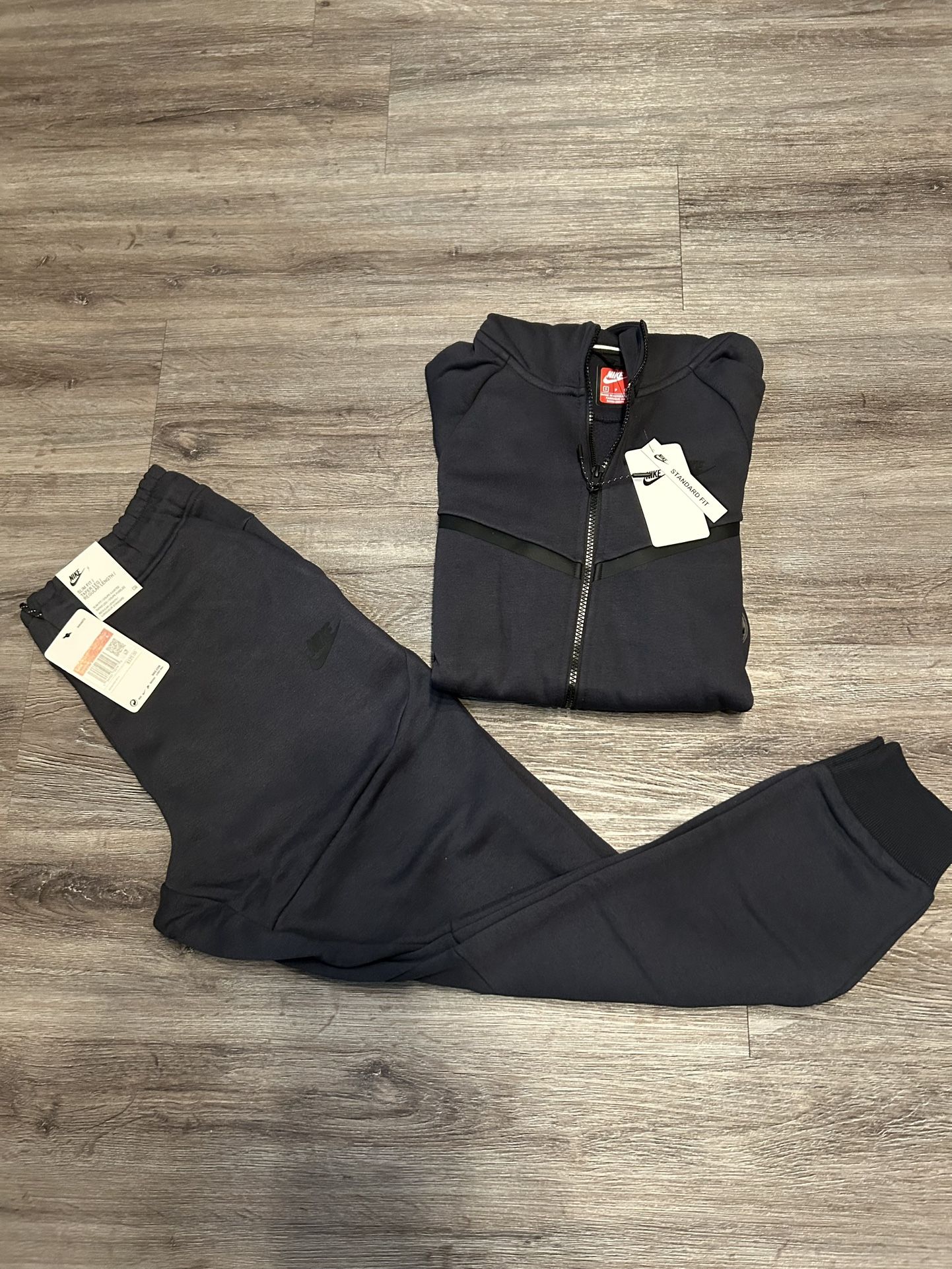 Nike Tech Set Small