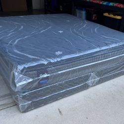 Brand New California King Pillow Top