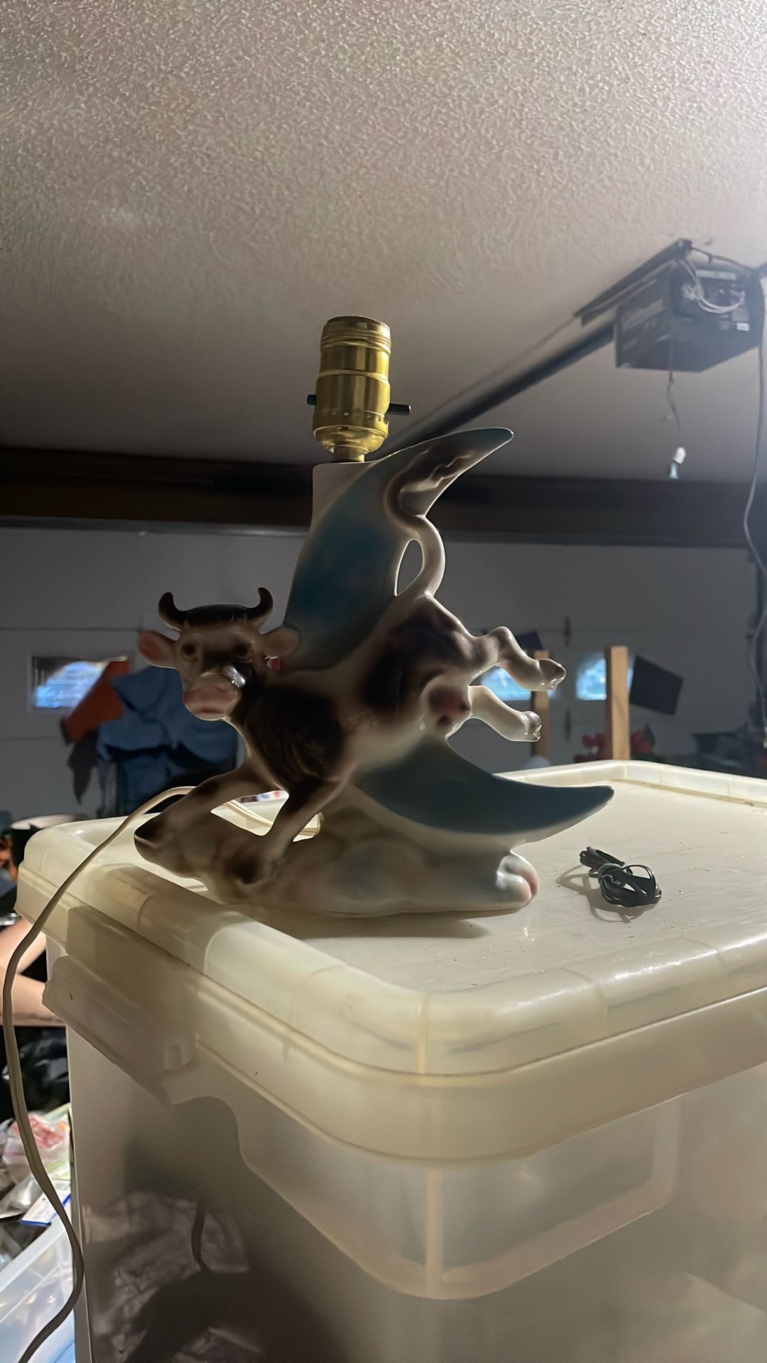 Cow jumps over the moon Lamp