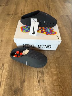 Nike Mind Slides