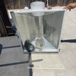  Cannabis Lights With Vent 