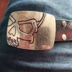 New Skull Belt Buckle 3.3x2.5 Approximately SHIPPING AVAILABLE 
