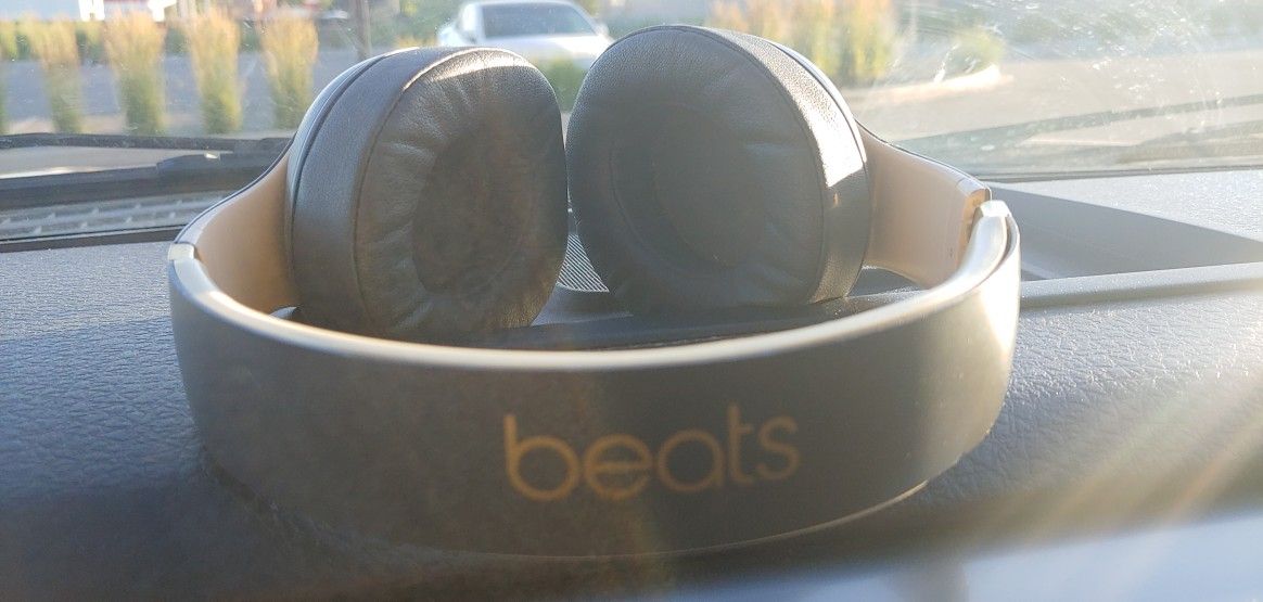 Beats wireless studio 3
