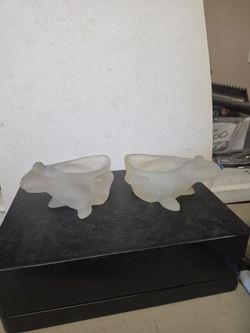 Frog candy dishes.