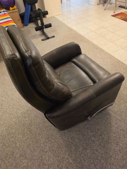 PARKER HOUSE SWIVEL, ROCKER, RECLINER