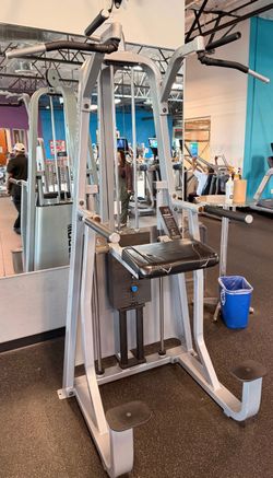 PRECOR ICARIAN CHIN DIP ASSIST!! READY FOR PICKUP OR DELIVERY!!