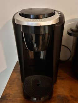 ☕️ Keurig Coffee Maker – Excellent Condition!