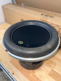 JL Audio 10” 10W7AE
