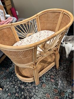 Wicker Bassinet (oval)