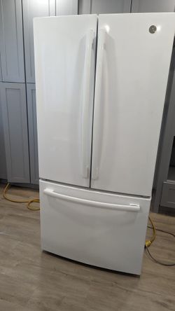 GE- 18.6 Cu. Ft. French Door.
