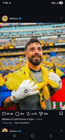 World cup hype chains