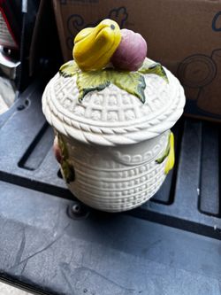 Large vintage ceramic cookie jar