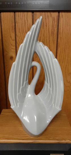 Vintage Haeger Ceramic Swan, #6038.
