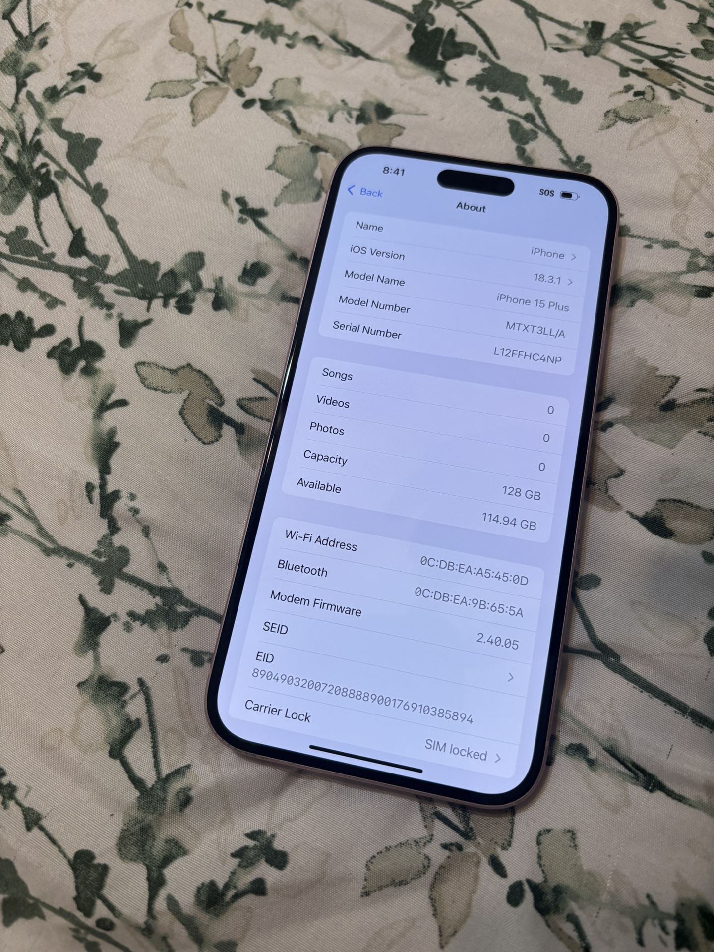 iPhone 15 Plus 128 GB Locked T-mobile E-Sim