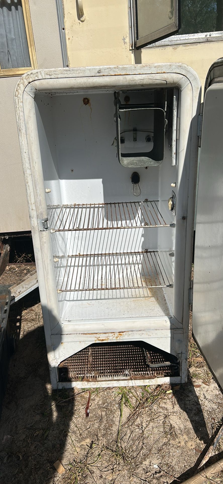Vintage mini refrigerator