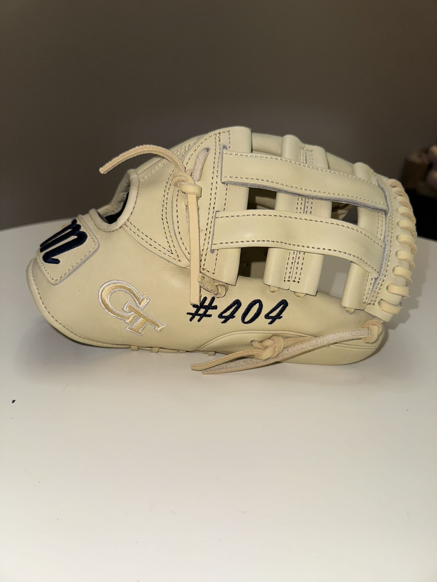 Georgia Tech PLAYER EXCLUSIVE Marucci Infield Glove
